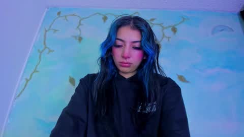 miss_evans_ online show from 12.02.25