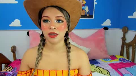 Evoleth online show from 10.31.25