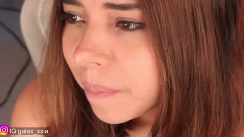  Elisabeth  IG galax xxia       online show from 12.26.24