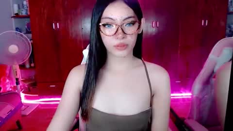 miss_hornydoll online show from 10.18.25