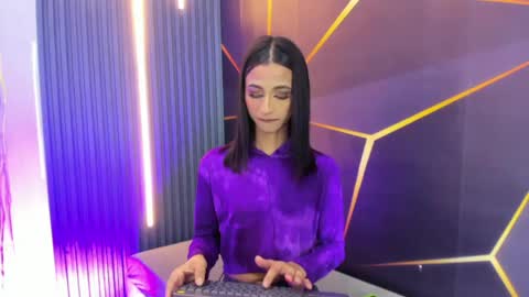 miss_isa19 online show from 05.13.26