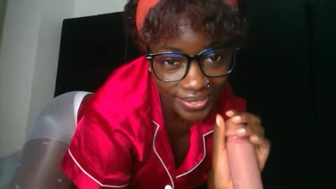 Snapshot of miss_jamilla255 chatting on 04.18.26 SensuElle WHAT I DONT SHOW HERE... YOULL ONLY SEE IN PRIVATE online show from 04.18.26