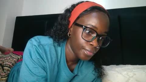 Snapshot of miss_jamilla255 chatting on 06.24.26 SensuElle WHAT I DONT SHOW HERE... YOULL ONLY SEE IN PRIVATE online show from 06.24.26