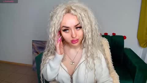 miss_kiten online show from 02.11.25