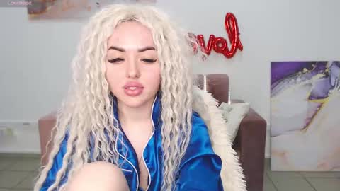 miss_kiten online show from 02.15.25