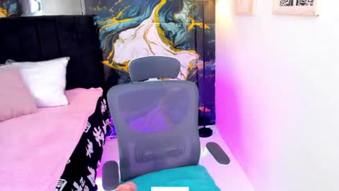 Snapshot of miss_kloee chatting on 07.14.26 Kloe online show from 07.14.26