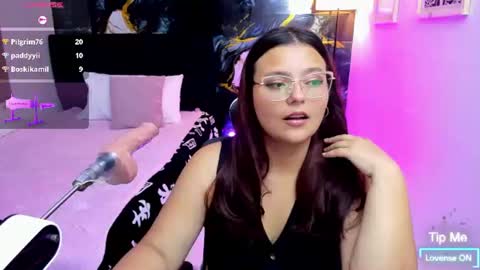 Snapshot of miss_kloee chatting on 07.23.26 Kloe online show from 07.23.26