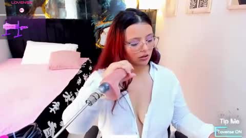 Snapshot of miss_kloee chatting on 07.24.26 Kloe online show from 07.24.26