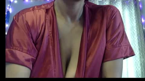 Snapshot of miss_mahi69 chatting on 05.30.26 Mahi online show from 05.30.26