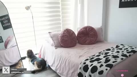 Alejandra online show from 05.05.26
