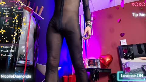 Miss Nicole online show from 02.04.25