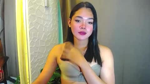 Snapshot of miss_precious_xx chatting on 03.22.26 Precious online show from 03.22.26