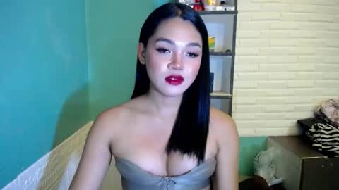 Snapshot of miss_precious_xx chatting on 04.29.26 Precious online show from 04.29.26