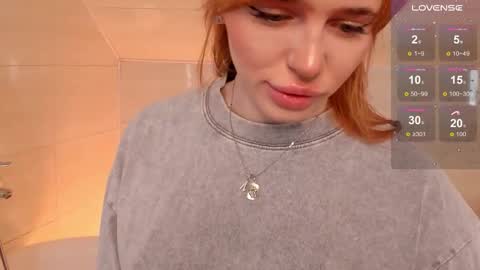 Snapshot of miss_redfox chatting on 09.25.25 Margo online show from 09.25.25