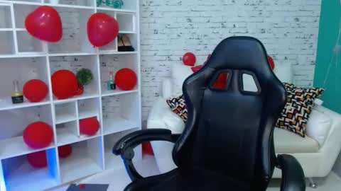 Shaira  online show from 02.15.26