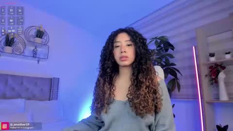 Amy Olivera online show from 03.04.25