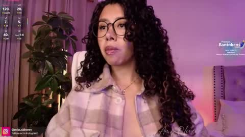 Amy Olivera online show from 09.24.25