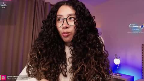 Amy Olivera online show from 10.10.25