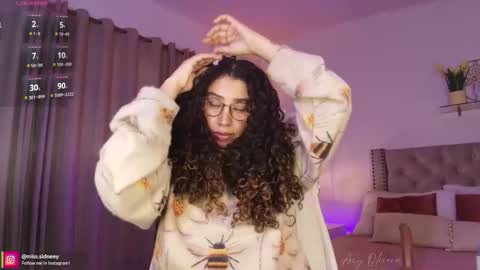 Amy Olivera online show from 11.25.25