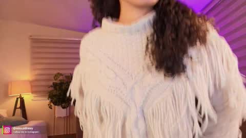 Snapshot of miss_sidney chatting on 03.18.26 Amy Olivera online show from 03.18.26