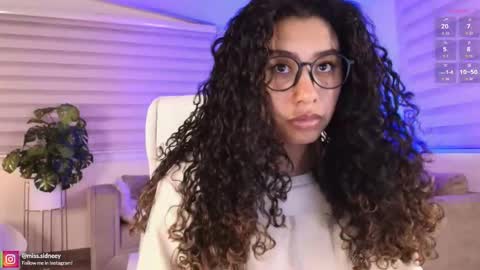 Snapshot of miss_sidney chatting on 04.16.26 Amy Olivera online show from 04.16.26