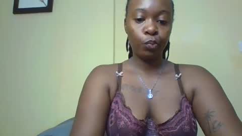 Snapshot of miss_sinphoria chatting on 02.12.26 Miss online show from 02.12.26