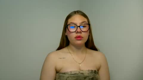 sophi 3 online show from 06.11.26