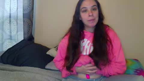 Snapshot of miss_sunshine01 chatting on 11.24.25 Bella online show from 11.24.25