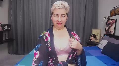 Snapshot of miss_tasha_kom chatting on 12.04.24 miss_tasha_kom online show from 12.04.24