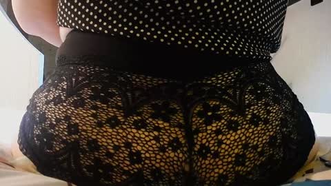 Snapshot of miss_tasha_kom chatting on 01.27.25 miss_tasha_kom online show from 01.27.25