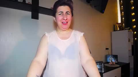 Snapshot of miss_tasha_kom chatting on 02.14.25 miss_tasha_kom online show from 02.14.25