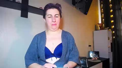 Snapshot of miss_tasha_kom chatting on 02.14.25 miss_tasha_kom online show from 02.14.25