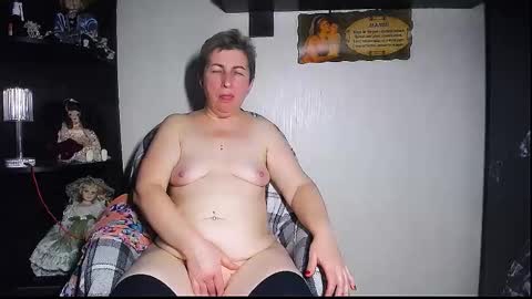 Snapshot of miss_tasha_kom chatting on 11.22.25 miss_tasha_kom online show from 11.22.25