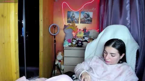 Snapshot of miss_tasy chatting on 03.02.26 Melanie January 15th is my birthday there will be an interesting show online show from 03.02.26