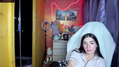 Snapshot of miss_tasy chatting on 06.23.26 Melanie January 15th is my birthday there will be an interesting show online show from 06.23.26