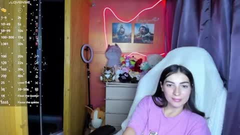 Snapshot of miss_tasy chatting on 07.27.26 Melanie January 15th is my birthday there will be an interesting show online show from 07.27.26