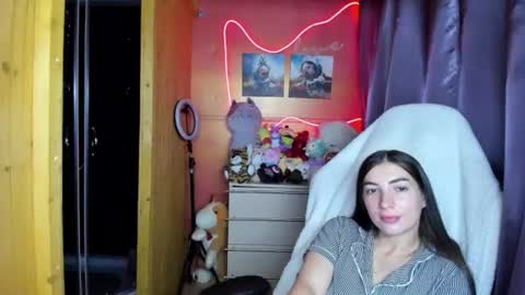 Snapshot of miss_tasy chatting on 08.03.26 Melanie January 15th is my birthday there will be an interesting show online show from 08.03.26