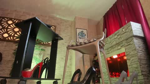 Snapshot of missagata chatting on 02.22.25 STREAMING SCHEDULE 2200 - 0900 GMT-5 online show from 02.22.25