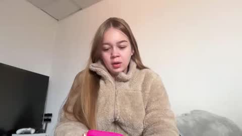 Ameliahs online show from 10.29.25