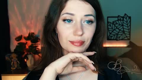 Snapshot of missbeverlymills chatting on 01.25.25 The divine Beverly online show from 01.25.25