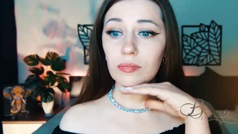 Snapshot of missbeverlymills chatting on 02.13.25 The divine Beverly online show from 02.13.25