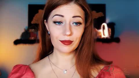 Snapshot of missbeverlymills chatting on 11.20.25 The divine Beverly online show from 11.20.25