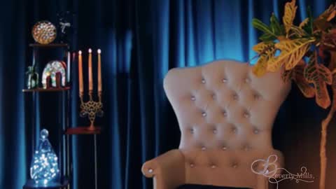 The divine Beverly online show from 05.25.26