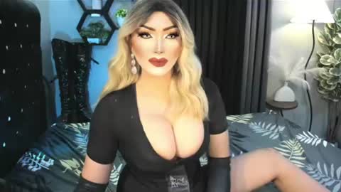Snapshot of misschannel4sub chatting on 06.19.26 PRIESTESS CHANNEL online show from 06.19.26