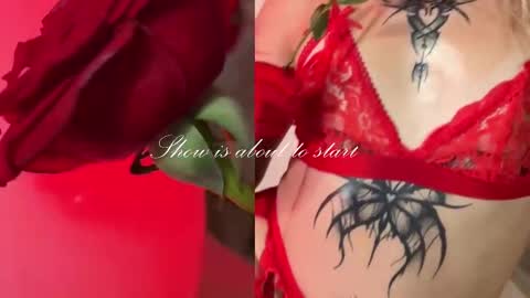 Chloe freelance model Please your thumbs up are important  online show from 02.20.25