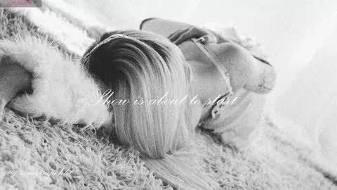 Chloe freelance model Please your thumbs up are important  online show from 09.22.25