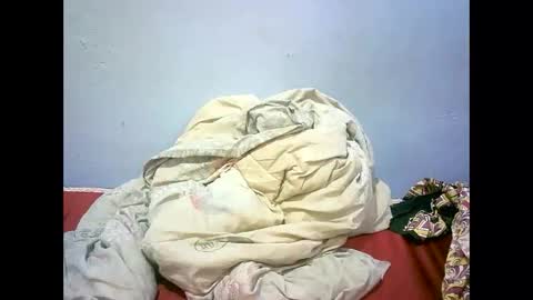 Snapshot of misscuteberry chatting on 09.19.25 VAL online show from 09.19.25