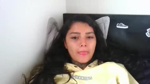 Snapshot of misselii chatting on 11.19.25 melodie online show from 11.19.25