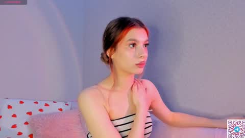 Hello dear my name Elisa online show from 02.25.25