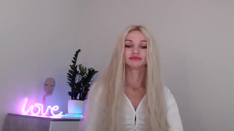 EMMA online show from 12.12.24